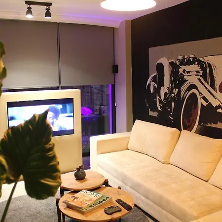 Saga Suites *